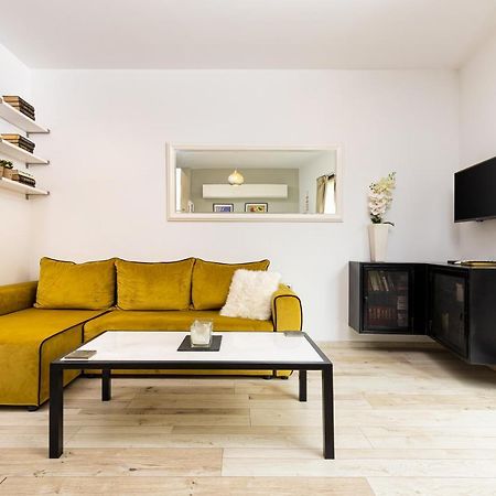 Luxury Central Apartment Пловдив Экстерьер фото